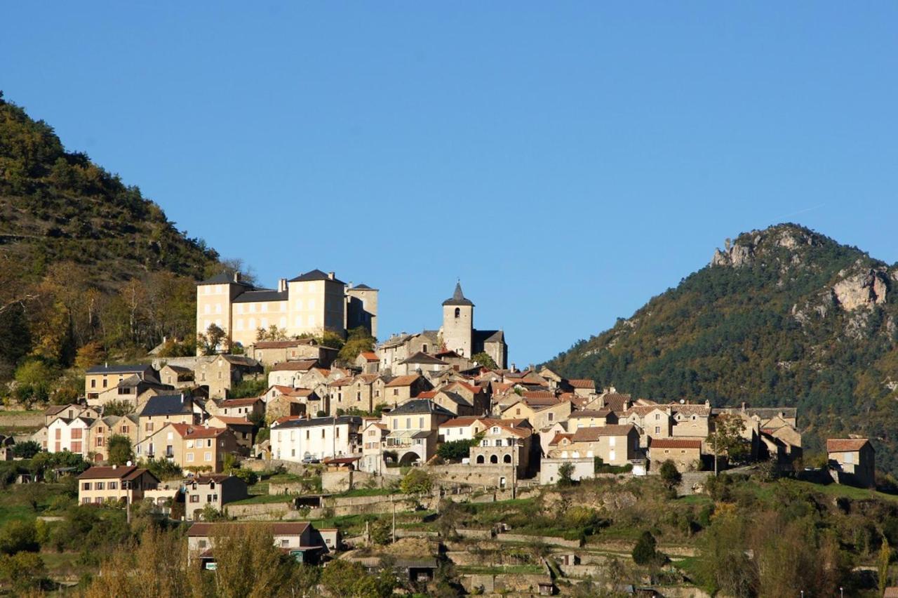 Maison Pittoresque A Mostuejouls Avec Vue Sur La Montagne Kültér fotó